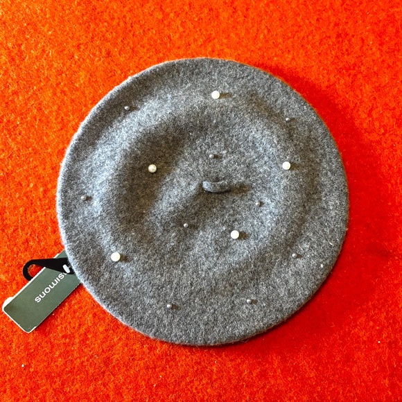 Grey wood felt beads embellished beret hat NWT - Picture 2 of 6